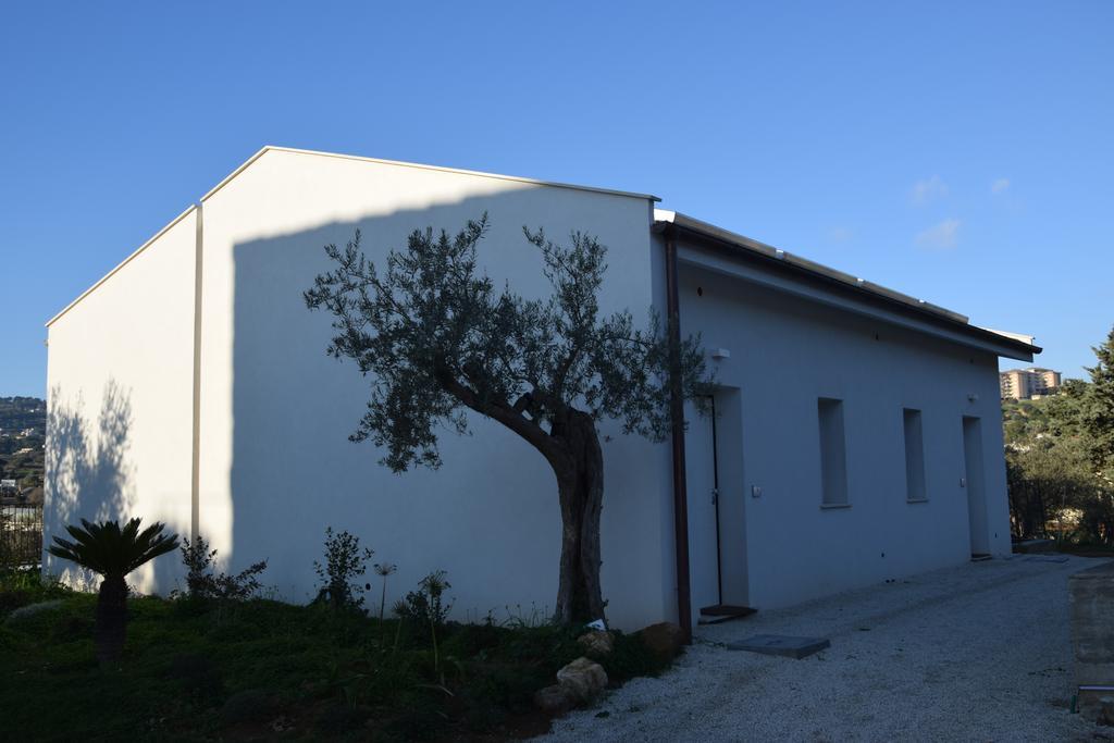 Uliwood Hotel Caltanissetta Eksteriør billede