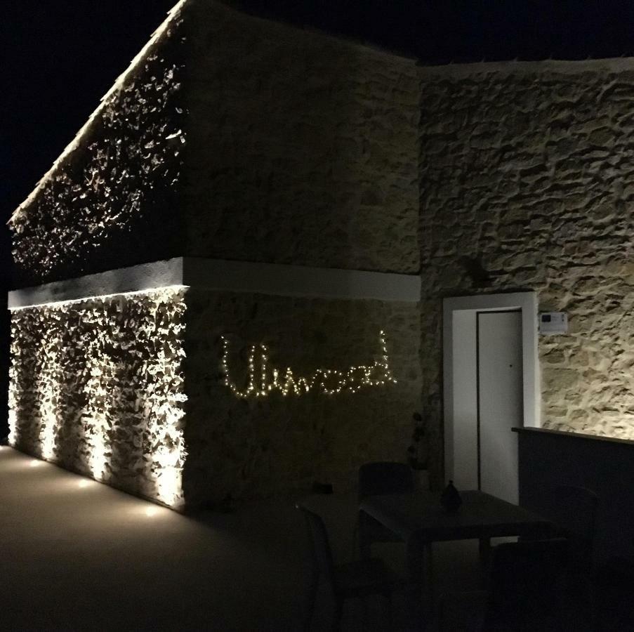 Uliwood Hotel Caltanissetta Eksteriør billede